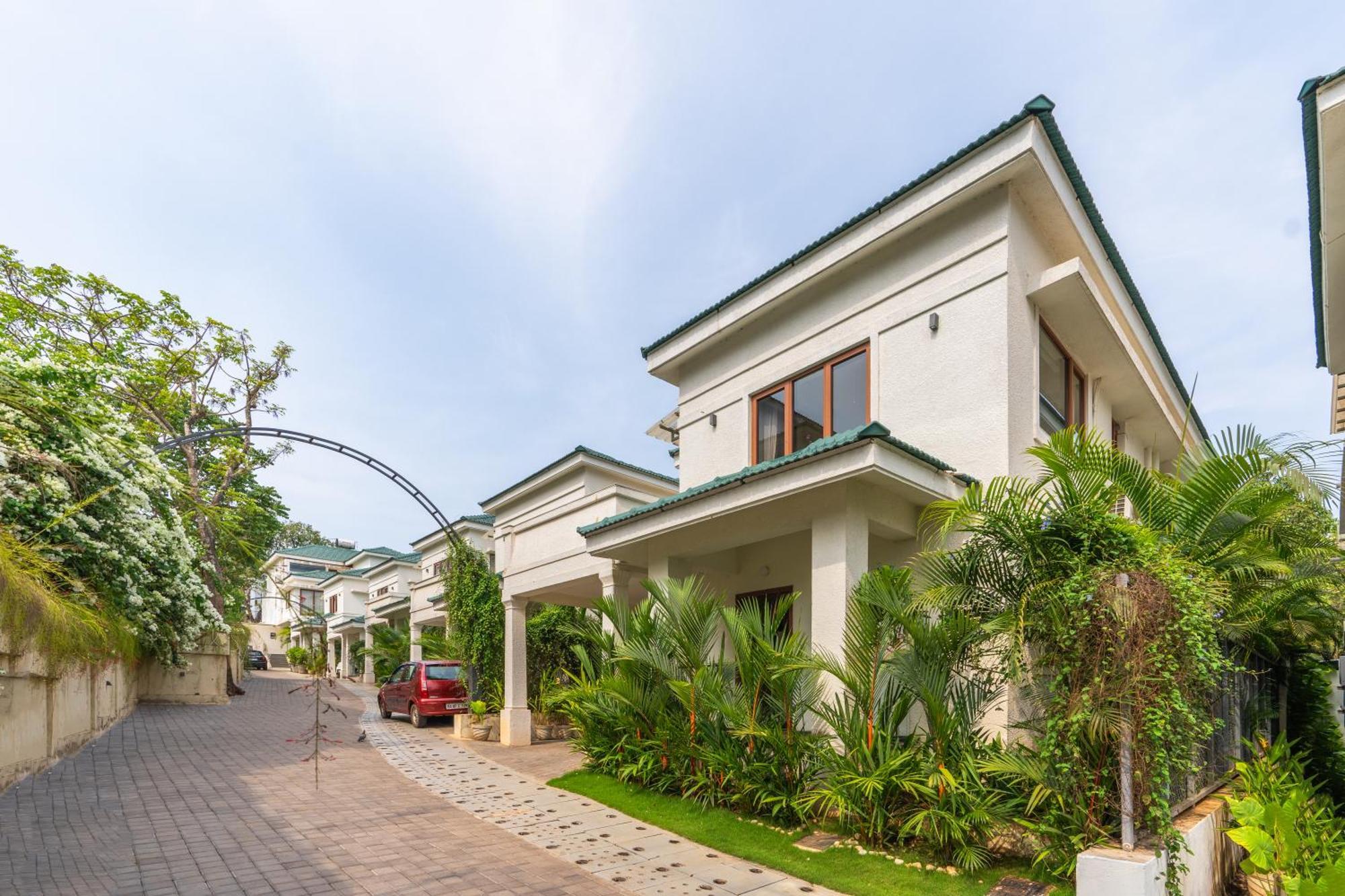 Villa Elivaas 3 Bhk With Pvt Pool - Azalea à Siolim Extérieur photo