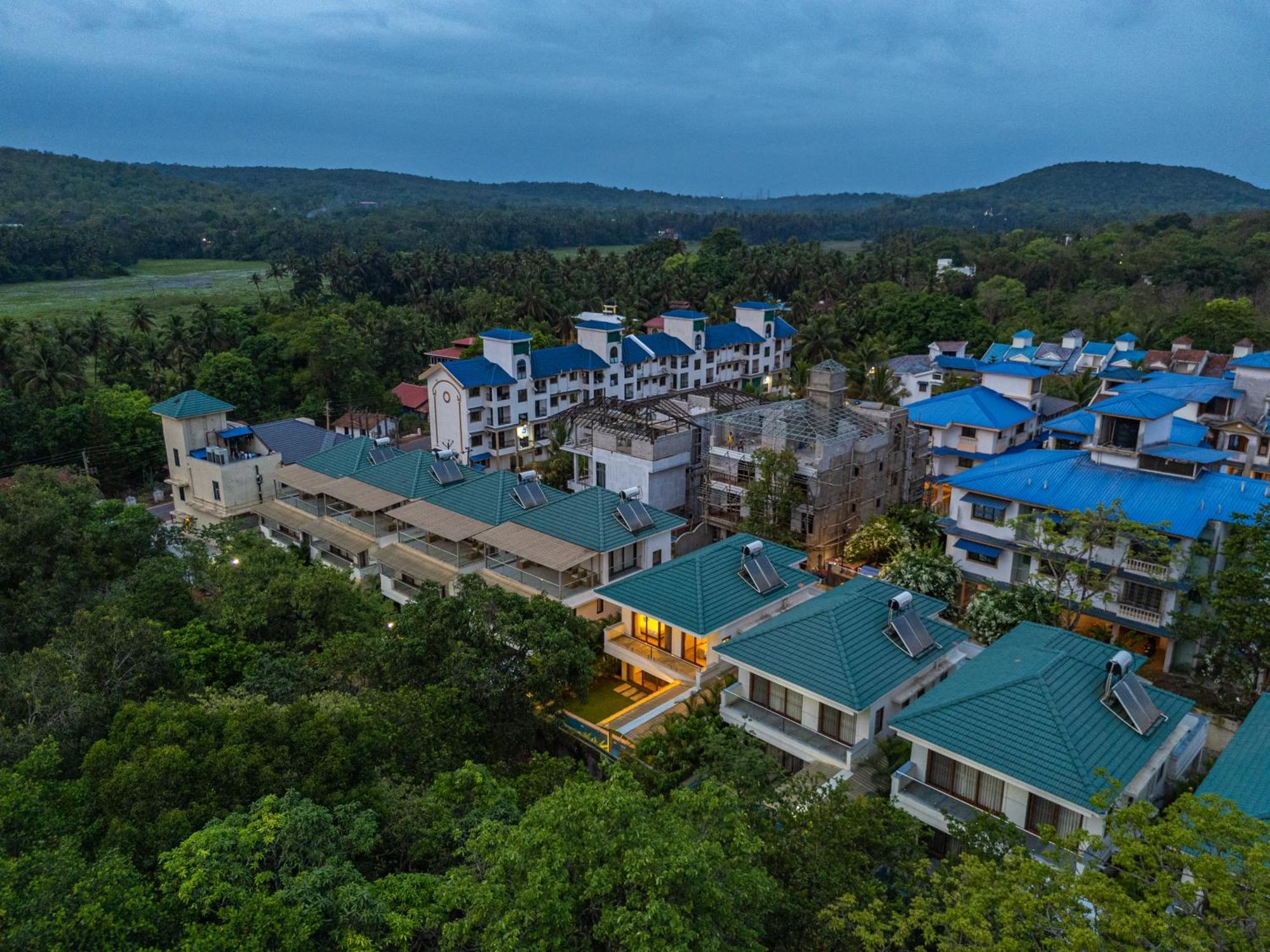 Villa Elivaas 3 Bhk With Pvt Pool - Azalea à Siolim Extérieur photo